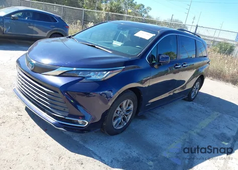 2021 Toyota Sienna Xle из США, поврежденный, VIN 5TDYRKEC3MS029177